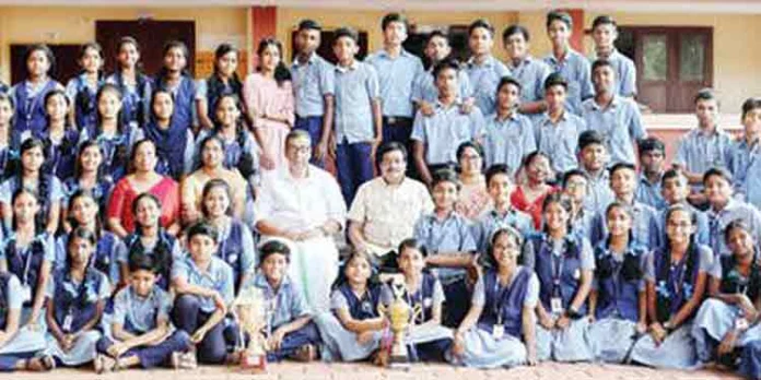 വെണ്ണിക്കുളം എസ്.ബി.സ്കൂളിന് ചാമ്പ്യന്ഷിപ്പ് വെണ്ണിക്കുളം എസ്.ബി.സ്കൂളിന് ചാമ്പ്യന്ഷിപ്പ്