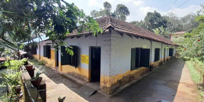 കുമ്മണ്ണൂർ ജെ.വി .ബി .എൽ. പി. സ്കൂളിന്റെ പ്രവർത്തനം പ്രതിസന്ധിയിൽ കുമ്മണ്ണൂർ ജെ.വി .ബി .എൽ. പി. സ്കൂളിന്റെ പ്രവർത്തനം പ്രതിസന്ധിയിൽ