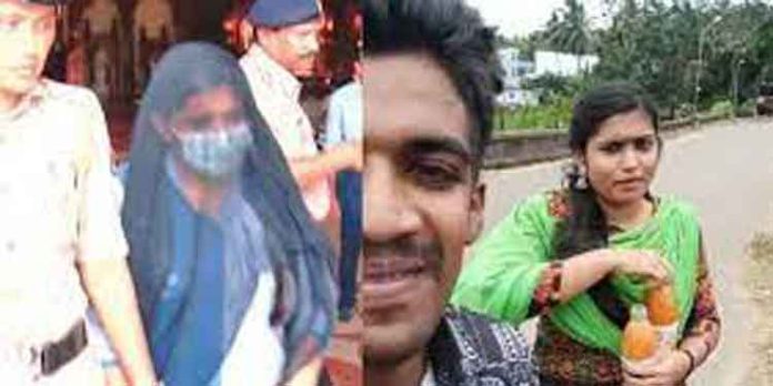 ഷാരോണ് വധക്കേസ് : ഗ്രീഷ്മയെ വെട്ടുകാട് പള്ളിയിലെത്തിച്ച് തെളിവെടുപ്പ് നടത്തി ഷാരോണ് വധക്കേസ് : ഗ്രീഷ്മയെ വെട്ടുകാട് പള്ളിയിലെത്തിച്ച് തെളിവെടുപ്പ് നടത്തി