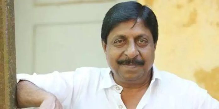 നടൻ ശ്രീനിവാസൻ സിനിമയിലേയ്ക്ക് തിരിച്ച് വരുന്നു നടൻ ശ്രീനിവാസൻ സിനിമയിലേയ്ക്ക് തിരിച്ച് വരുന്നു