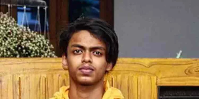 വിദ്യാർഥി ബൈക്ക് അപകടത്തിൽ മരിച്ചു വിദ്യാർഥി ബൈക്ക് അപകടത്തിൽ മരിച്ചു