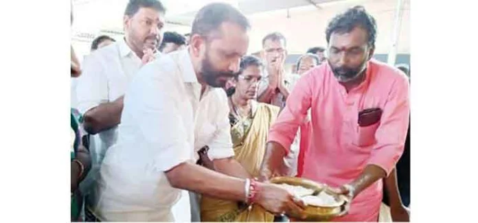 സർക്കാരിന്റെ പരിഗണന ലഭിക്കാത്ത പട്ടികയിൽപ്പെട്ട നഗരസഭയാണ് പന്തളം : കെ. സുരേന്ദ്രൻ സർക്കാരിന്റെ പരിഗണന ലഭിക്കാത്ത പട്ടികയിൽപ്പെട്ട നഗരസഭയാണ് പന്തളം : കെ. സുരേന്ദ്രൻ