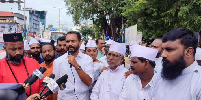 സംസ്ഥാന സർക്കാരിന്റെ ലഹരി വിരുദ്ധ പ്രചാരണം ഇരട്ടത്താപ്പ് : കെ.സുരേന്ദ്രൻ സംസ്ഥാന സർക്കാരിന്റെ ലഹരി വിരുദ്ധ പ്രചാരണം ഇരട്ടത്താപ്പ് : കെ.സുരേന്ദ്രൻ