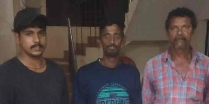 തിരയിൽ പെട്ട സ്വകാര്യ ഹോട്ടലിലെ ലൈഫ് ഗാർഡിനെ രക്ഷപ്പെടുത്തി തീരദേശ പോലീസ് തിരയിൽ പെട്ട സ്വകാര്യ ഹോട്ടലിലെ ലൈഫ് ഗാർഡിനെ രക്ഷപ്പെടുത്തി തീരദേശ പോലീസ്