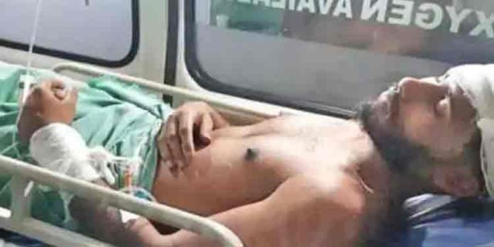 റിസോർട്ട് ജീവനക്കാരനെ അഞ്ചംഗ സംഘം ആക്രമിച്ചു റിസോർട്ട് ജീവനക്കാരനെ അഞ്ചംഗ സംഘം ആക്രമിച്ചു