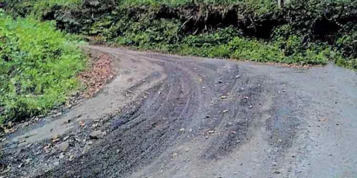 റോഡ് പണിയില് അനാസ്ഥ : വികസനമില്ലാതെ തെക്കുംമല റോഡ് പണിയില് അനാസ്ഥ : വികസനമില്ലാതെ തെക്കുംമല