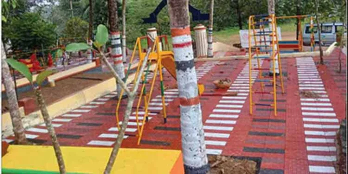 എസ്.പി.വി.സ്കൂളിൽ കളിമുറ്റം എന്ന പേരിൽ സ്ഥാപിച്ച കുട്ടികളുടെ പാർക്ക് തുറന്നു എസ്.പി.വി.സ്കൂളിൽ കളിമുറ്റം എന്ന പേരിൽ സ്ഥാപിച്ച കുട്ടികളുടെ പാർക്ക് തുറന്നു