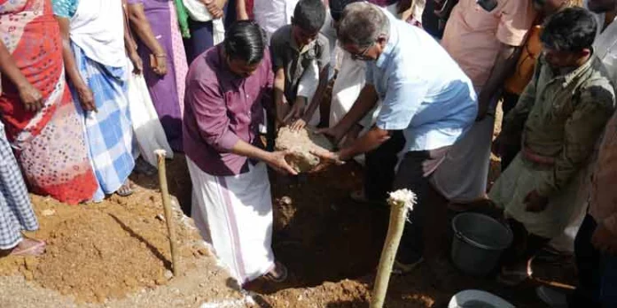 ആനന്ദിന് വീടൊരുക്കി അഡ്വ. കെ യു.ജനീഷ് കുമാർ എം എൽ എ. ആനന്ദിന് വീടൊരുക്കി അഡ്വ. കെ യു.ജനീഷ് കുമാർ എം എൽ എ.