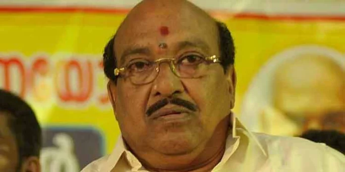 വിമത നീക്കം ശക്തം,വെള്ളാപ്പള്ളിക്കെതിരെ കൂടുതല് കുരുക്കുകള് വിമത നീക്കം ശക്തം,വെള്ളാപ്പള്ളിക്കെതിരെ കൂടുതല് കുരുക്കുകള്