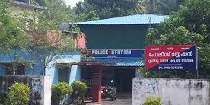 കോന്നി പോലീസിന് എതിരെ താലൂക്ക് വികസന സമിതിയിൽ രൂക്ഷ വിർശനം കോന്നി പോലീസിന് എതിരെ താലൂക്ക് വികസന സമിതിയിൽ രൂക്ഷ വിർശനം