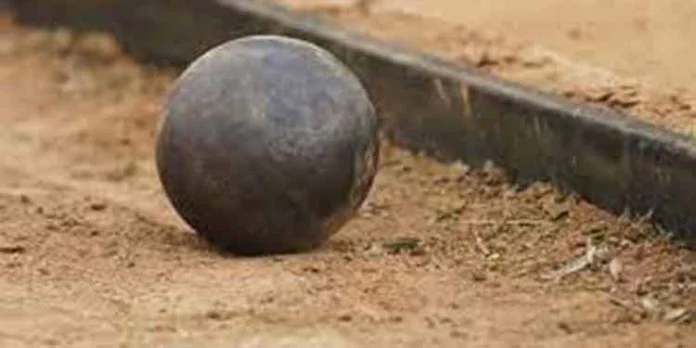 കായിക പരിശീലനത്തിനിടെ ഷോട്ട്പുട്ട് തലയില് കൊണ്ടു ; വിദ്യാര്ഥിയുടെ നില ഗുരുതരം കായിക പരിശീലനത്തിനിടെ ഷോട്ട്പുട്ട് തലയില് കൊണ്ടു ; വിദ്യാര്ഥിയുടെ നില ഗുരുതരം