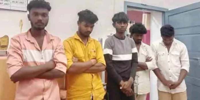 മൂന്നാറില് പോലീസിന് നേരെ അക്രമണം മൂന്നാറില് പോലീസിന് നേരെ അക്രമണം