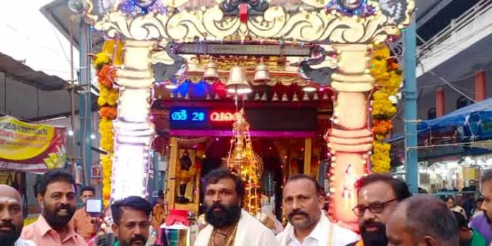 അയ്യപ്പ മഹാ സത്ര വിഗ്രഹ ഘോഷയാത്ര ആരംഭിച്ചു അയ്യപ്പ മഹാ സത്ര വിഗ്രഹ ഘോഷയാത്ര ആരംഭിച്ചു