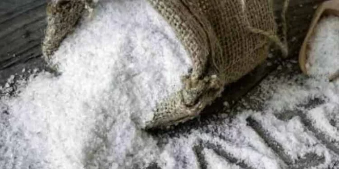 ഉപ്പിന്റെ ഉപയോഗം അധികമായാല് പ്രശ്നമെന്താണെന്ന് അറിയാമോ? ഉപ്പിന്റെ ഉപയോഗം അധികമായാല് പ്രശ്നമെന്താണെന്ന് അറിയാമോ?