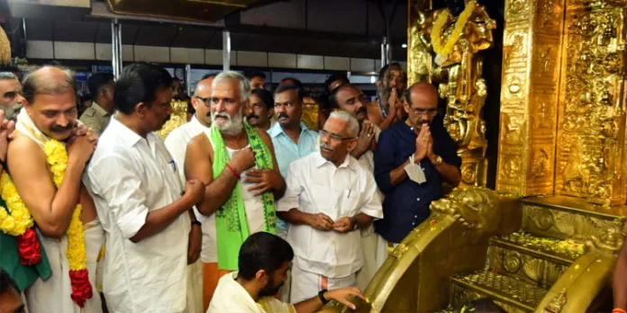 തമിഴ്നാട് ദേവസ്വം മന്ത്രി ദർശനത്തിന് എത്തി തമിഴ്നാട് ദേവസ്വം മന്ത്രി ദർശനത്തിന് എത്തി