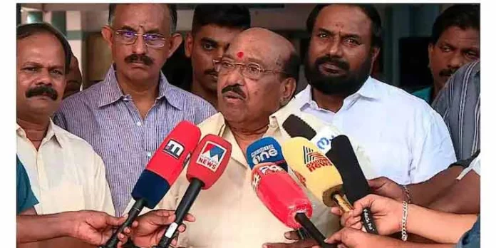 കെ കെ മഹേശന് ആത്മഹത്യ ചെയ്ത കേസില് വെള്ളാപ്പള്ളി നടേശനെ പ്രതിയാക്കിയുള്ള കേസന്വേഷണം മരവിപ്പിച്ച് പോലീസ് കെ കെ മഹേശന് ആത്മഹത്യ ചെയ്ത കേസില് വെള്ളാപ്പള്ളി നടേശനെ പ്രതിയാക്കിയുള്ള കേസന്വേഷണം മരവിപ്പിച്ച് പോലീസ്