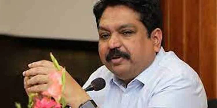 ഡിജിപി ടോമിൻ തച്ചങ്കരിക്കെതിരെ പ്രൊസിക്യൂഷൻ അനുമതി തേടി വിജിലൻസ് ഡിജിപി ടോമിൻ തച്ചങ്കരിക്കെതിരെ പ്രൊസിക്യൂഷൻ അനുമതി തേടി വിജിലൻസ്