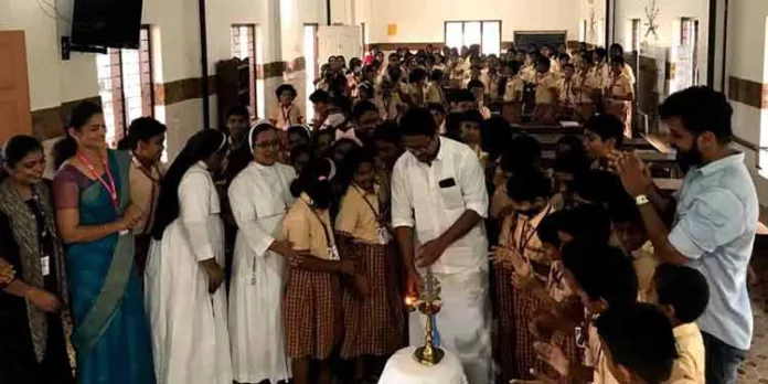 വ്യക്തി , പരിസര ശുചിത്വ ബോധവല്ക്കരണ ക്ലാസ് നടത്തി വ്യക്തി , പരിസര ശുചിത്വ ബോധവല്ക്കരണ ക്ലാസ് നടത്തി