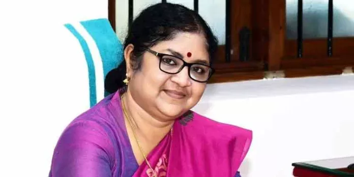 മന്ത്രി ആര് ബിന്ദുവിനെതിരെ കോടതിയലക്ഷ്യ നടപടിക്ക് അനുമതിയില്ല മന്ത്രി ആര് ബിന്ദുവിനെതിരെ കോടതിയലക്ഷ്യ നടപടിക്ക് അനുമതിയില്ല