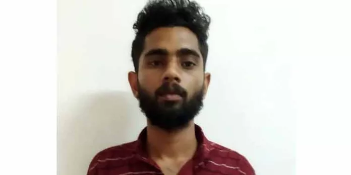 കക്കൂസ് മാലിന്യം നിക്ഷേപിച്ച കേസില് ഡ്രൈവര് അറസ്റ്റില് കക്കൂസ് മാലിന്യം നിക്ഷേപിച്ച കേസില് ഡ്രൈവര് അറസ്റ്റില്