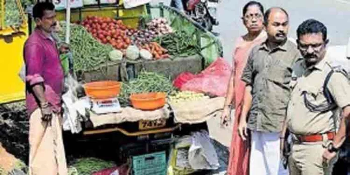 യാത്രക്കാരെ ദുരിതത്തിലാക്കി റോഡരികിലെ വ്യാപാരം യാത്രക്കാരെ ദുരിതത്തിലാക്കി റോഡരികിലെ വ്യാപാരം