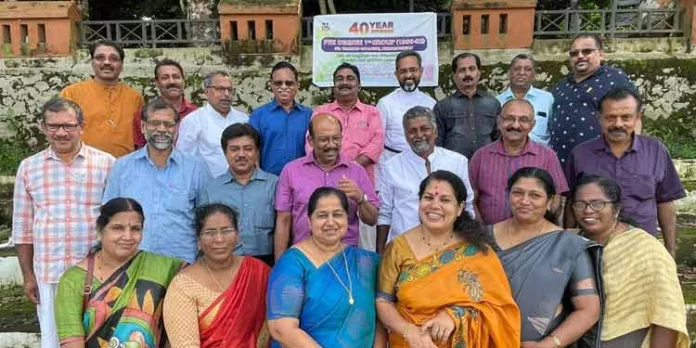 കോഴഞ്ചേരി സെന്റ് തോമസ് കോളേജിലെ സഹപാഠികൾ 40 വർഷത്തിനു ശേഷം ഒത്തുചേര്ന്നു കോഴഞ്ചേരി സെന്റ് തോമസ് കോളേജിലെ സഹപാഠികൾ 40 വർഷത്തിനു ശേഷം ഒത്തുചേര്ന്നു