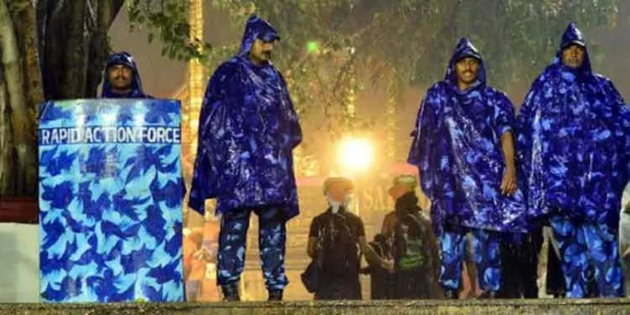 മഴയത്ത് മല കയറുമ്പോൾ ശ്രദ്ധവേണം ; നിർദേശവുമായി വനം വകുപ്പ് മഴയത്ത് മല കയറുമ്പോൾ ശ്രദ്ധവേണം ; നിർദേശവുമായി വനം വകുപ്പ്