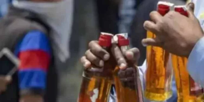 ബീഹാറില് വീണ്ടും വ്യാജ മദ്യ ദുരന്തം ബീഹാറില് വീണ്ടും വ്യാജ മദ്യ ദുരന്തം
