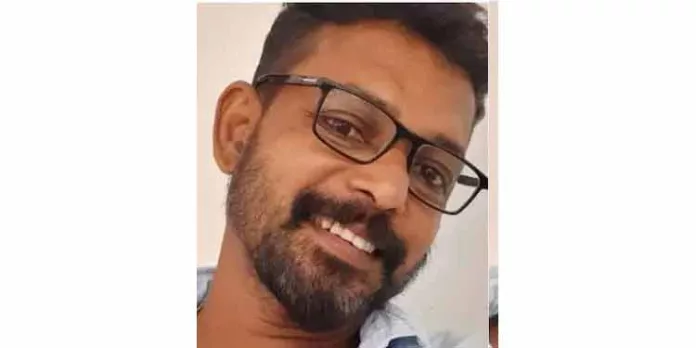 ദേഹാസ്വസ്ഥ്യത്തിനിടെ കെഎസ്ആർടിസി ബസ് സുരക്ഷിതമായി നിർത്തി യാത്രക്കാരെ രക്ഷിച്ച ഡ്രൈവർ യാത്രയായി ദേഹാസ്വസ്ഥ്യത്തിനിടെ കെഎസ്ആർടിസി ബസ് സുരക്ഷിതമായി നിർത്തി യാത്രക്കാരെ രക്ഷിച്ച ഡ്രൈവർ യാത്രയായി