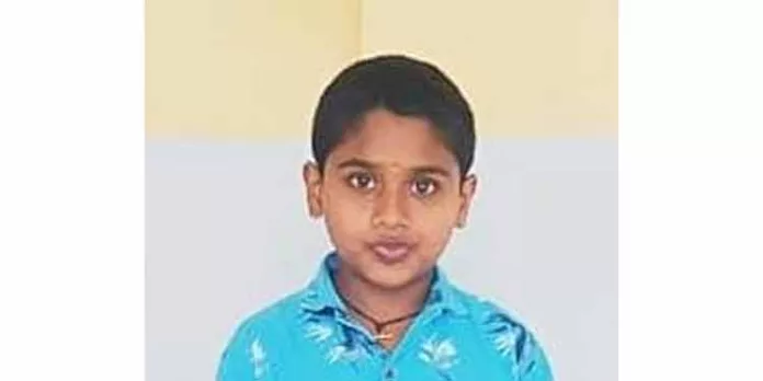 വെള്ളാരംകുന്നിൽ 11 വയസ്സുകാരൻ ഷോക്കേറ്റ് മരിച്ചു വെള്ളാരംകുന്നിൽ 11 വയസ്സുകാരൻ ഷോക്കേറ്റ് മരിച്ചു