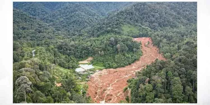 മലേഷ്യയില് മണ്ണിടിച്ചില് ; ആറ് കുട്ടികളടക്കം 23 പേര് മരിച്ചു : രക്ഷപ്പെട്ടത് 61 പേര് – പത്ത് പേരെ കണ്ടെത്താനായില്ല മലേഷ്യയില് മണ്ണിടിച്ചില് ; ആറ് കുട്ടികളടക്കം 23 പേര് മരിച്ചു : രക്ഷപ്പെട്ടത് 61 പേര് – പത്ത് പേരെ കണ്ടെത്താനായില്ല
