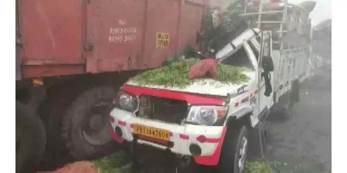 കനത്ത മൂടൽമഞ്ഞ് : 22 വാഹനങ്ങള് കൂട്ടിയിടിച്ചു -12 പേർക്ക് പരിക്ക് കനത്ത മൂടൽമഞ്ഞ് : 22 വാഹനങ്ങള് കൂട്ടിയിടിച്ചു -12 പേർക്ക് പരിക്ക്