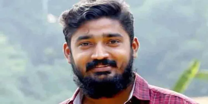 ചെര്പ്പുളശ്ശേരിയില് സ്വകാര്യ ബസ്സും കാറും കൂട്ടിയിടിച്ച് പരിക്കേറ്റ രണ്ടുപേര് മരിച്ചു ചെര്പ്പുളശ്ശേരിയില് സ്വകാര്യ ബസ്സും കാറും കൂട്ടിയിടിച്ച് പരിക്കേറ്റ രണ്ടുപേര് മരിച്ചു
