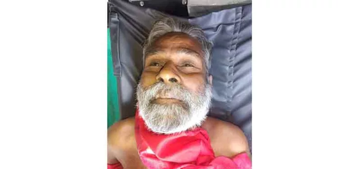 കളമശ്ശേരി സ്വദേശിയുടെതെന്ന് സംശയയിക്കുന്ന മൃതദേഹം പത്തനംതിട്ട ജനറൽ ആശുപത്രി മോർച്ചറിയിൽ കളമശ്ശേരി സ്വദേശിയുടെതെന്ന് സംശയയിക്കുന്ന മൃതദേഹം പത്തനംതിട്ട ജനറൽ ആശുപത്രി മോർച്ചറിയിൽ