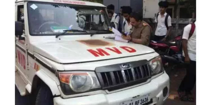 ഒരു നമ്പറിൽ രണ്ട് ബൈക്കുകൾ രജിസ്റ്റർ ചെയ്തതായി മോട്ടോർ വാഹനവകുപ്പ് അന്വേഷണത്തിൽ കണ്ടെത്തി ഒരു നമ്പറിൽ രണ്ട് ബൈക്കുകൾ രജിസ്റ്റർ ചെയ്തതായി മോട്ടോർ വാഹനവകുപ്പ് അന്വേഷണത്തിൽ കണ്ടെത്തി