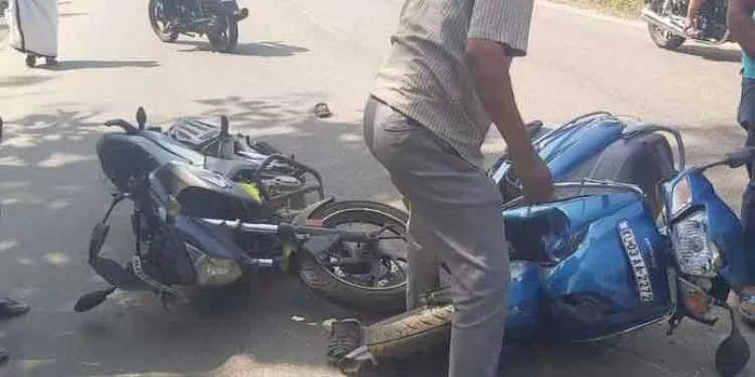 കോന്നി മുരിങ്ങമംഗലത്ത് ഇരുചക്ര വാഹനങ്ങൾ കൂട്ടിയിടിച്ചു കോന്നി മുരിങ്ങമംഗലത്ത് ഇരുചക്ര വാഹനങ്ങൾ കൂട്ടിയിടിച്ചു