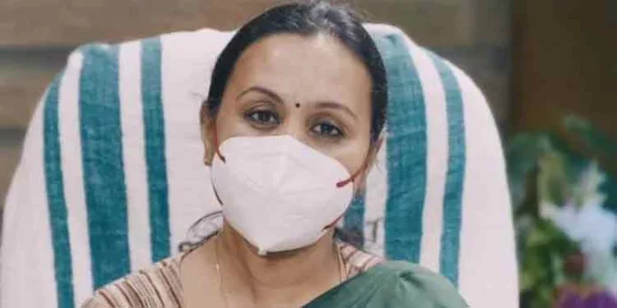 കോവിഡ് കേസുകളിൽ വർധനവില്ലെന്നും റാപ്പിഡ് റെസ്പോൻസ് ടീമിന്റെ യോഗം ചേരുമെന്നും ആരോഗ്യമന്ത്രി വീണ ജോർജ് കോവിഡ് കേസുകളിൽ വർധനവില്ലെന്നും റാപ്പിഡ് റെസ്പോൻസ് ടീമിന്റെ യോഗം ചേരുമെന്നും ആരോഗ്യമന്ത്രി വീണ ജോർജ്