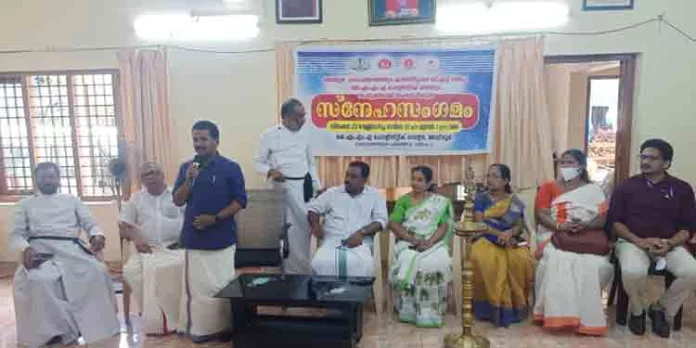 അയിരൂരില് രോഗികളുടെ സ്നേഹ സംഗമം സംഘടിപ്പിച്ചു അയിരൂരില് രോഗികളുടെ സ്നേഹ സംഗമം സംഘടിപ്പിച്ചു