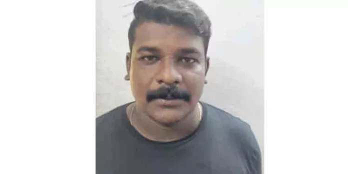 കുപ്രസിദ്ധ ഗുണ്ടയെ കാപ്പാ ചുമത്തി കരുതല് തടങ്കലിലാക്കി കുപ്രസിദ്ധ ഗുണ്ടയെ കാപ്പാ ചുമത്തി കരുതല് തടങ്കലിലാക്കി