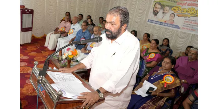 പാഠ്യപദ്ധതി പരിഷ്കരണ വിഷയത്തില് എല്ലാവരുമായും ആലോചിച്ച് തീരുമാനമെടുക്കും – മന്ത്രി വി. ശിവന്കുട്ടി പാഠ്യപദ്ധതി പരിഷ്കരണ വിഷയത്തില് എല്ലാവരുമായും ആലോചിച്ച് തീരുമാനമെടുക്കും – മന്ത്രി വി. ശിവന്കുട്ടി