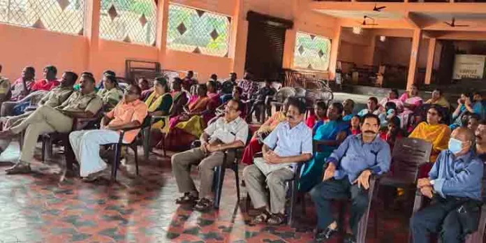 സൈബർ ലോകത്ത് ചതിക്കുഴികൾ : ബോധവൽക്കരണ ക്യാമ്പയിൻ നടത്തി സൈബർ ലോകത്ത് ചതിക്കുഴികൾ : ബോധവൽക്കരണ ക്യാമ്പയിൻ നടത്തി
