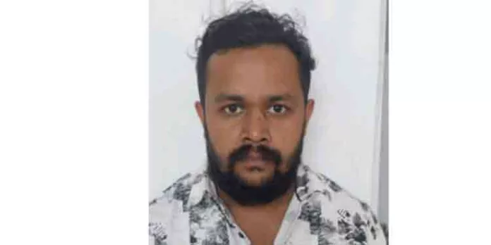 മൈക്രോഫിനാൻസ് സ്ഥാപനത്തിൽ പണം തിരിമറി നടത്തിയ കേസിൽ മാനേജരെ പോലീസ് അറസ്റ്റ് ചെയ്തു മൈക്രോഫിനാൻസ് സ്ഥാപനത്തിൽ പണം തിരിമറി നടത്തിയ കേസിൽ മാനേജരെ പോലീസ് അറസ്റ്റ് ചെയ്തു