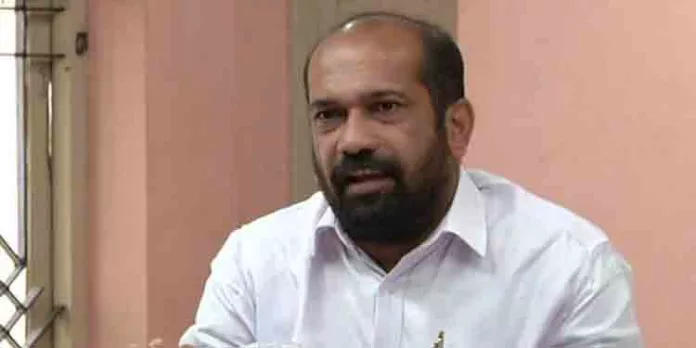 സിപിഎം നേതാക്കളുടെ സാമ്പത്തിക സ്രോതസ്സുകളെ കുറിച്ച് വിവരങ്ങള് പങ്കുവെയ്ക്കാന് ആവശ്യപ്പെട്ട് അനില് അക്കര സിപിഎം നേതാക്കളുടെ സാമ്പത്തിക സ്രോതസ്സുകളെ കുറിച്ച് വിവരങ്ങള് പങ്കുവെയ്ക്കാന് ആവശ്യപ്പെട്ട് അനില് അക്കര