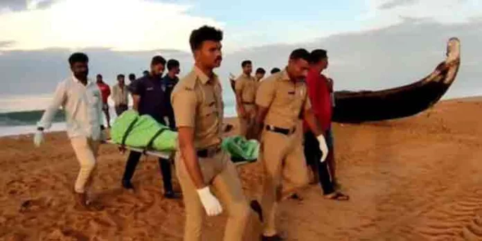 ക്രിസ്തുമസ് ആഘോഷത്തിനിടെ കടലിൽ കാണാതായവരുടെ മൃതദേഹം കണ്ടെത്തി ക്രിസ്തുമസ് ആഘോഷത്തിനിടെ കടലിൽ കാണാതായവരുടെ മൃതദേഹം കണ്ടെത്തി