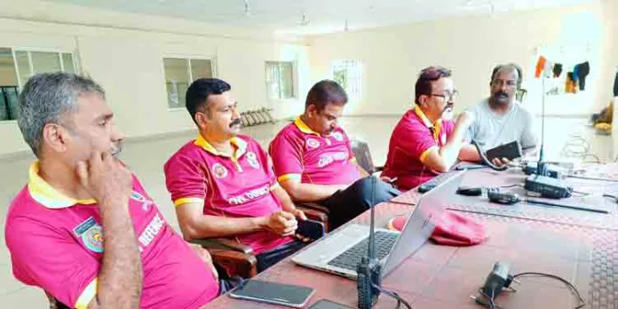 ശബരിമല മകരവിളക്ക് : ഹാം റേഡിയോ പ്രവർത്തനം ആരംഭിച്ചു ശബരിമല മകരവിളക്ക് : ഹാം റേഡിയോ പ്രവർത്തനം ആരംഭിച്ചു