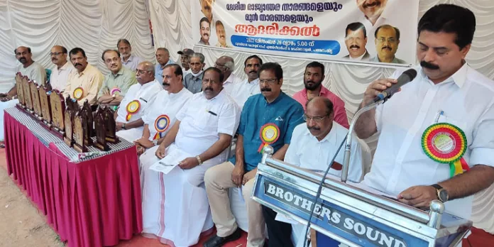 വോളിബോളിന് മുൻതൂക്കം നൽകി ഗ്രാമഗ്രാമാന്തരങ്ങളിൽ കളിസ്ഥലങ്ങൾ വിപുലീകരിക്കുവാൻ നടപടികൾ സ്വീകരിക്കും – മന്ത്രി റോഷി അഗസ്റ്റിൻ വോളിബോളിന് മുൻതൂക്കം നൽകി ഗ്രാമഗ്രാമാന്തരങ്ങളിൽ കളിസ്ഥലങ്ങൾ വിപുലീകരിക്കുവാൻ നടപടികൾ സ്വീകരിക്കും – മന്ത്രി റോഷി അഗസ്റ്റിൻ