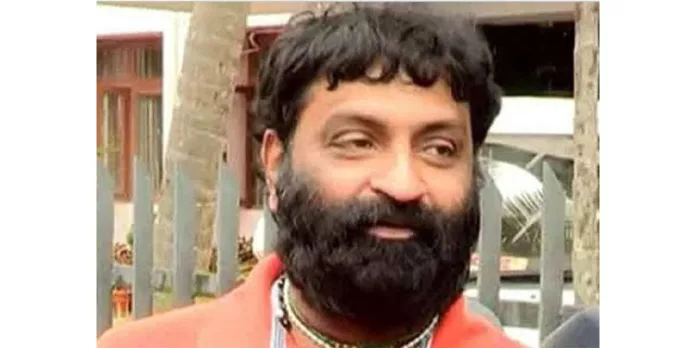 ജോലി വാഗ്ദാനം ചെയ്ത് പണം തട്ടിയെടുത്ത കേസിൽ കലാഭവൻ സോബിജോർജ്ജിന് 3 വർഷം തടവ് ജോലി വാഗ്ദാനം ചെയ്ത് പണം തട്ടിയെടുത്ത കേസിൽ കലാഭവൻ സോബിജോർജ്ജിന് 3 വർഷം തടവ്