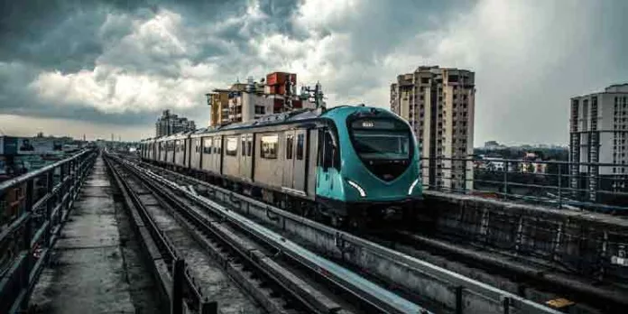 പുതുവത്സരം പ്രമാണിച്ച് സർവീസ് സമയം നീട്ടി കൊച്ചി മെട്രോ ; ടിക്കറ്റ് നിരക്കിൽ 50% ന്റെ കിഴിവ് പുതുവത്സരം പ്രമാണിച്ച് സർവീസ് സമയം നീട്ടി കൊച്ചി മെട്രോ ; ടിക്കറ്റ് നിരക്കിൽ 50% ന്റെ കിഴിവ്
