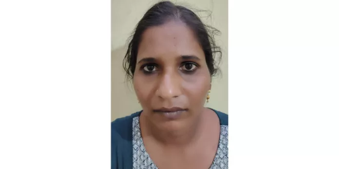 ബസ്സിൽ യാത്രചെയ്ത വീട്ടമ്മയുടെ മാലപറിച്ച കേസിൽ തമിഴ്നാട് സ്വദേശിനി പിടിയിൽ ബസ്സിൽ യാത്രചെയ്ത വീട്ടമ്മയുടെ മാലപറിച്ച കേസിൽ തമിഴ്നാട് സ്വദേശിനി പിടിയിൽ