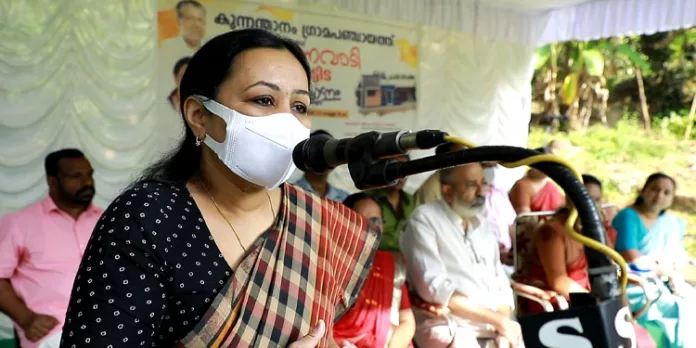 എല്ലാ അംഗന്വാടികളേയും സ്മാര്ട്ട് അംഗന്വാടികളാക്കും : മന്ത്രി വീണാ ജോര്ജ് എല്ലാ അംഗന്വാടികളേയും സ്മാര്ട്ട് അംഗന്വാടികളാക്കും : മന്ത്രി വീണാ ജോര്ജ്